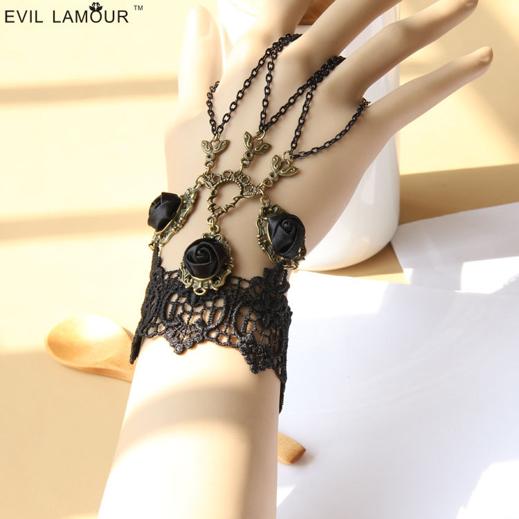 Vintage Lace Women Bracelet Ring Hand chain Korean Small Accessory WS-68