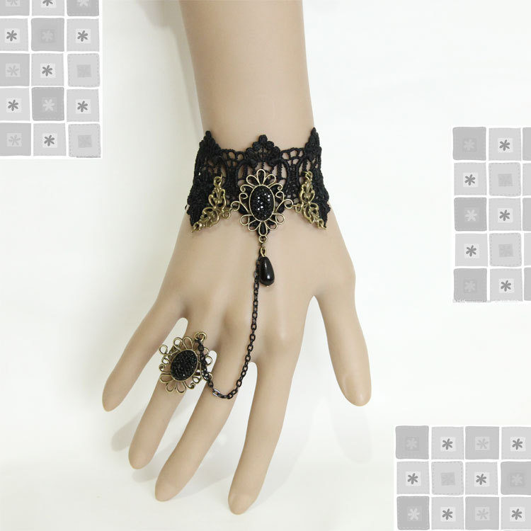 PLAY Vampire Lace Gothic Western Vintage Bracelet with ring Set WS-39