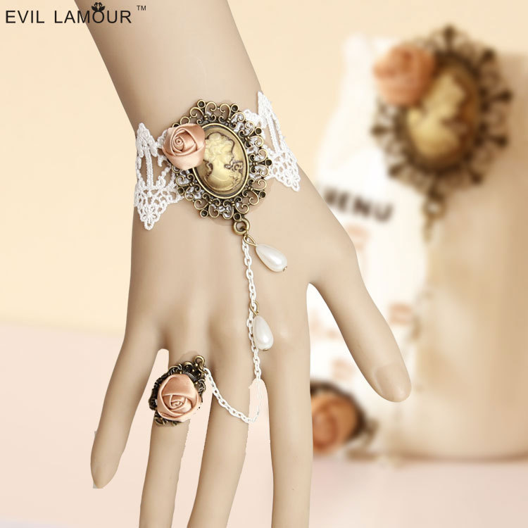 Court Rose Vintage Lace Bracelet Ring Hand chain Ball Accessory WS-55
