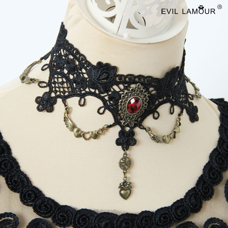 Anime Game PLAY Black Lace Choker Heart Queen Vacation Photo Necklace JL-120