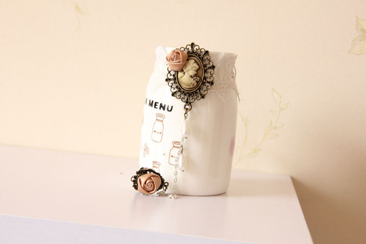Jewelry product detail