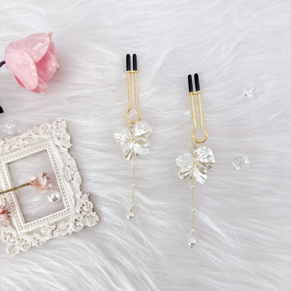 Shell Nipple clamps Butt plug Alternative Couples toy Prop SM Women Training Couples