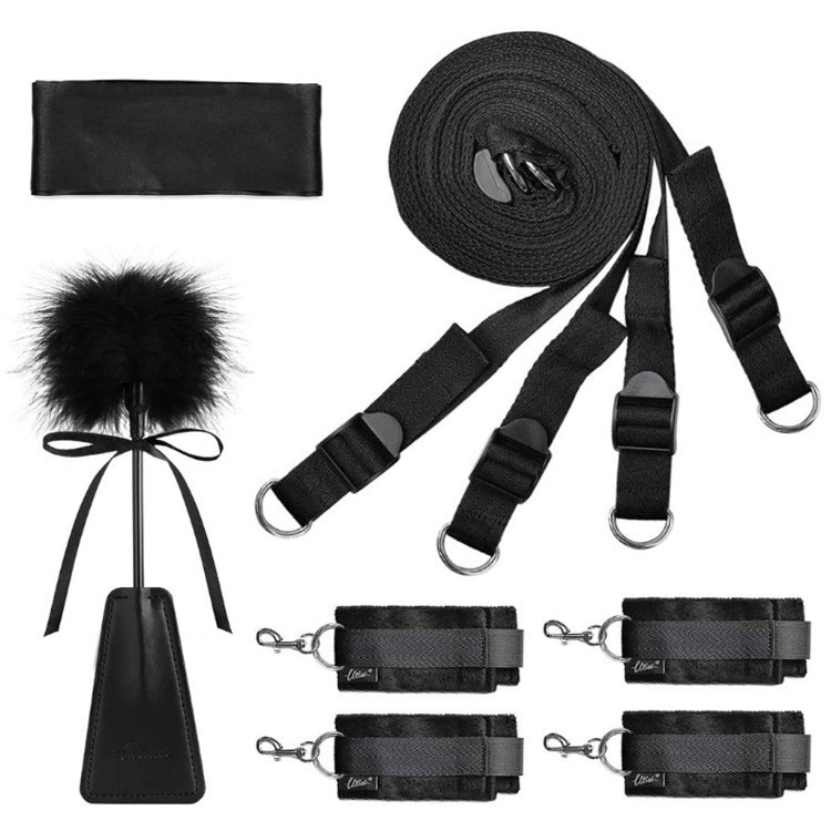 SM Strap Silk scarf Blindfold Feather tickler 3 piece set Tease Toy