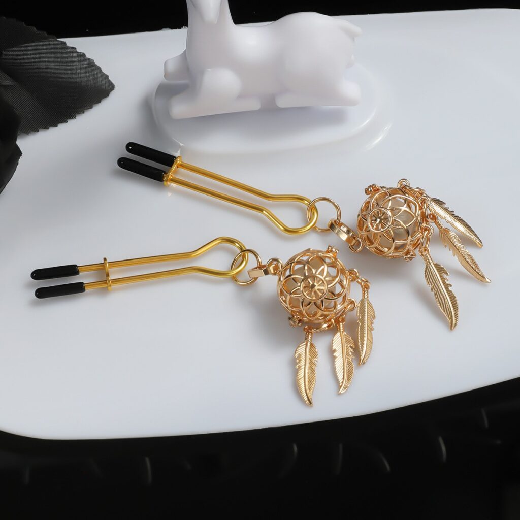 Bell Nipple clamps Women Training Bow Chain Nipple clamps Couples