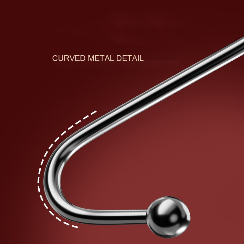 Collar and chain accessory detail with English supplier reference