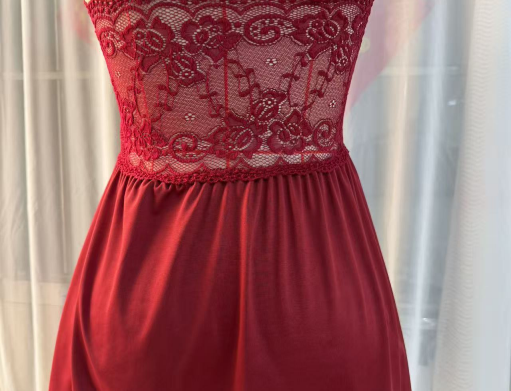 Lace nightdress - red back lace and waist detail